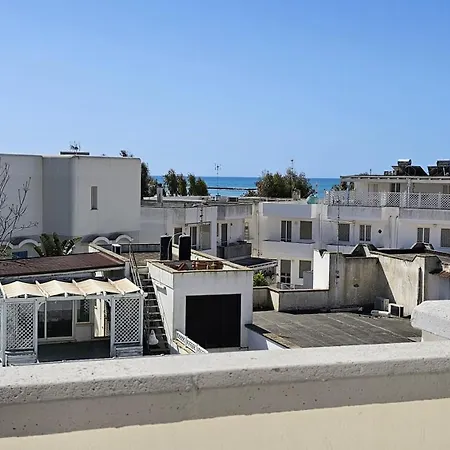 Hotel Baia Del Cigno Torre San Giovanni Ugento Exterior photo